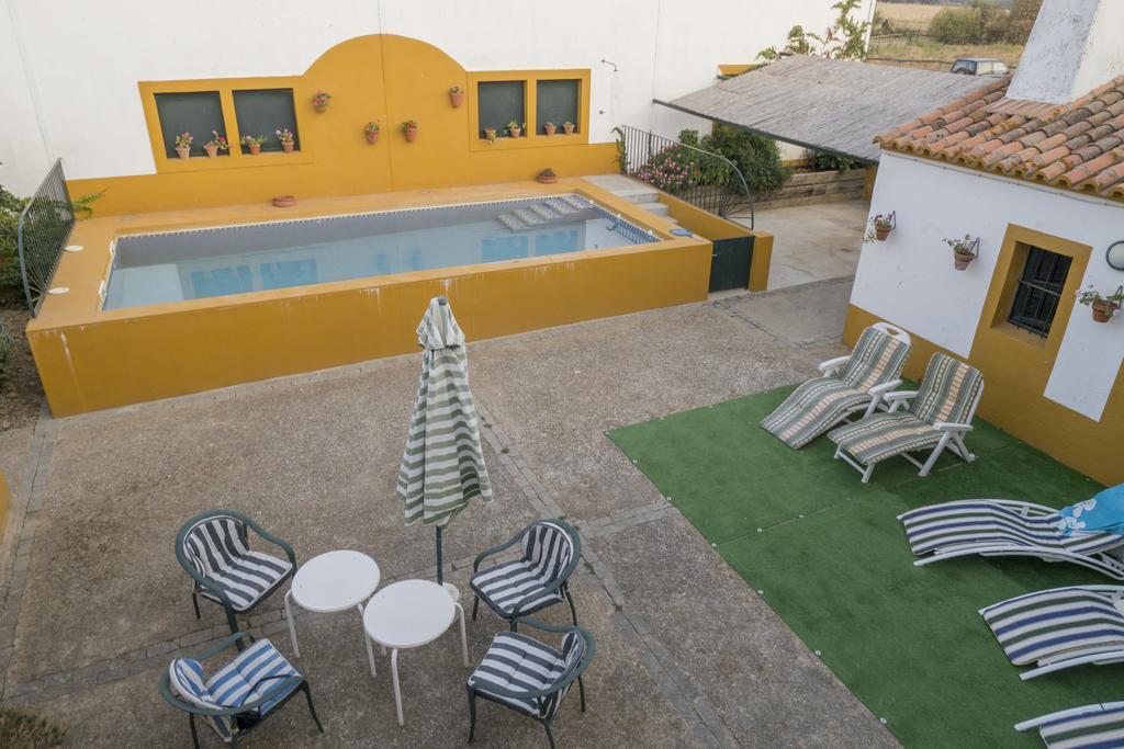 Casa Rural Dehesa De Solana Herrera de Alcántara Exterior photo