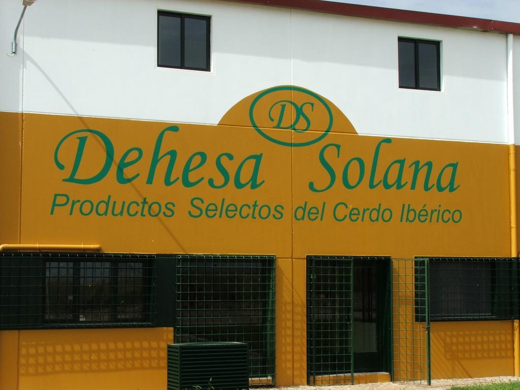 Casa Rural Dehesa De Solana Herrera de Alcántara Exterior photo